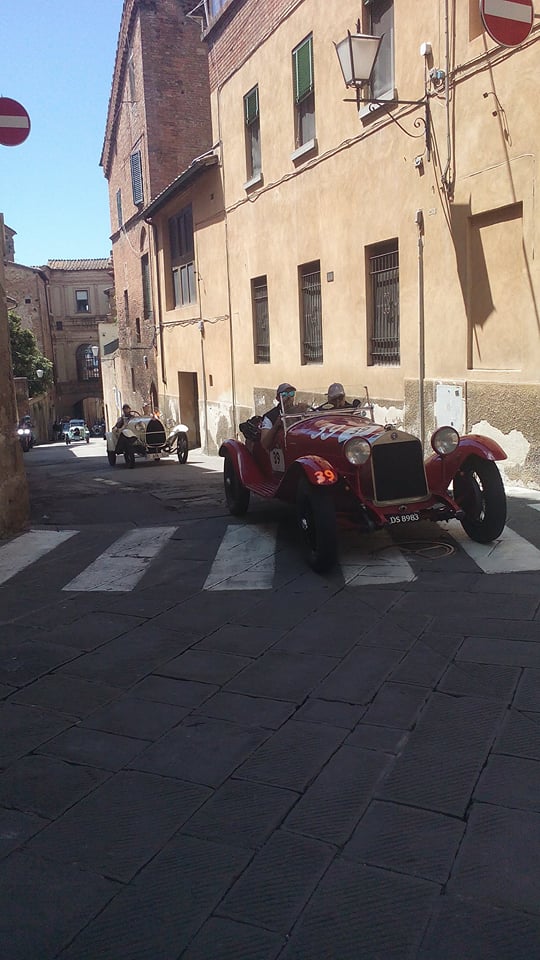 Siena: Fipe Confcommercio in Piazza del Campo con le Mille&nbsp;Miglia