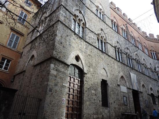 Siena: ”Il Canto della Terra”, Monica Bacelli e Pietro de Maria esplorano il panorama liederistico dal tardo romanticismo agli albori della contemporaneità