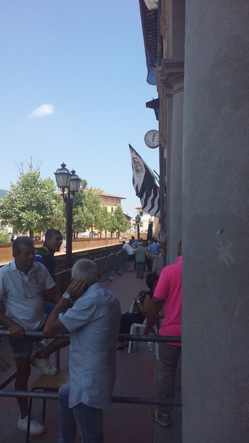 Palio di Bientina: Siamo presenti in Piazza Vittorio Emanuele&nbsp;II