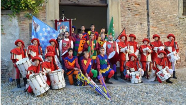 Palio di Asti: Un viaggio nei secoli alla scoperta della&nbsp;bandiera