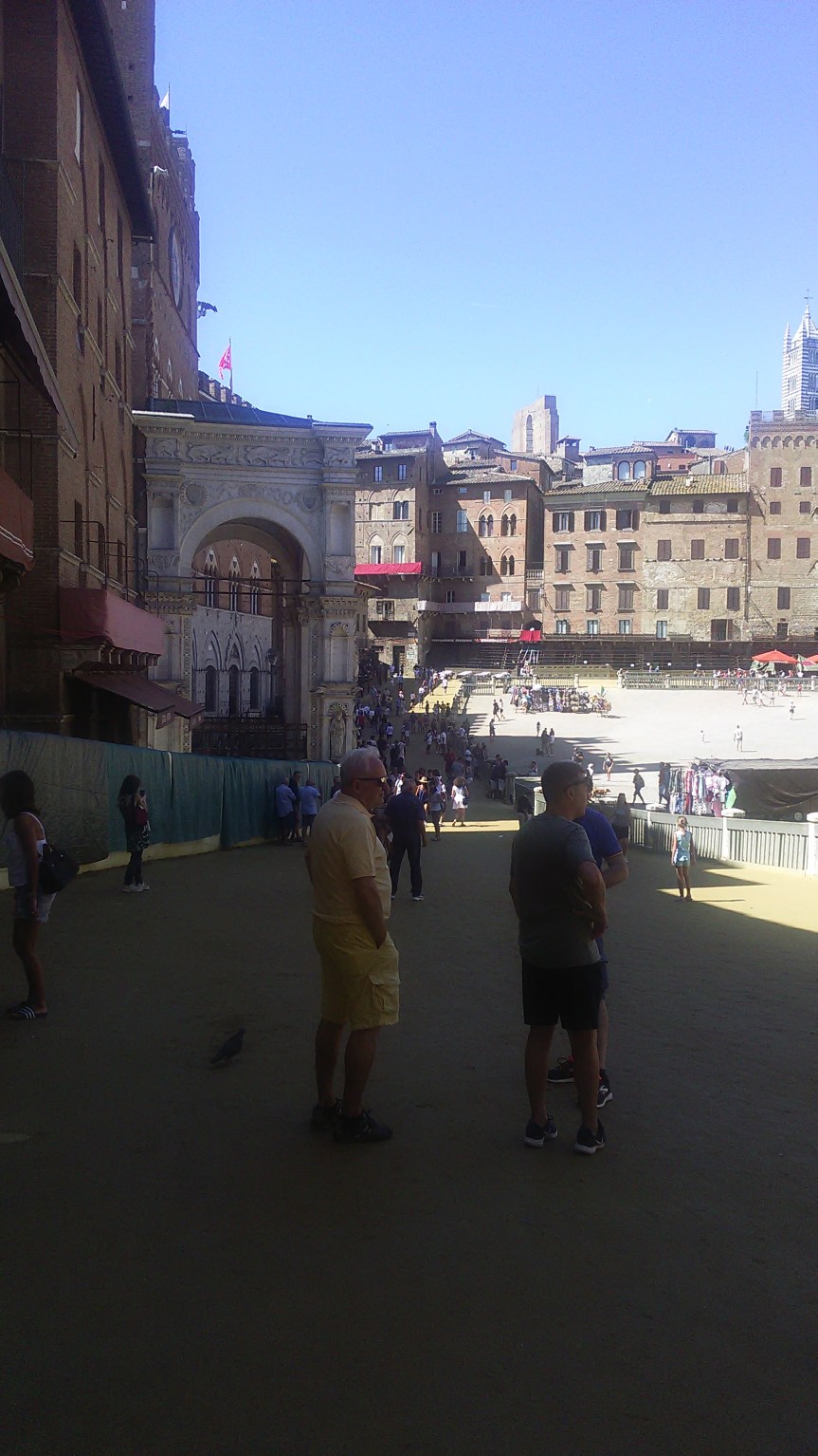 Palio di Siena: Alcune foto da Piazza del Campo e zone&nbsp;limitrofe