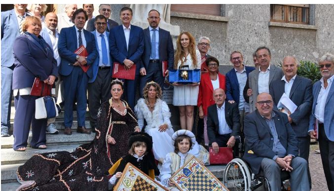 Palio di Asti: A Settembre al posto del Palio corteo storico e la sfida degli eno-scacchi&nbsp;viventi