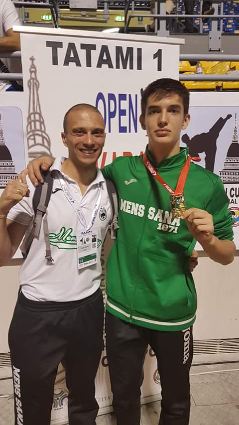 Siena, Contrada della Chiocciola: Il chiocciolino Cesare Banfi oro agli incontri di karate a&nbsp;Torino