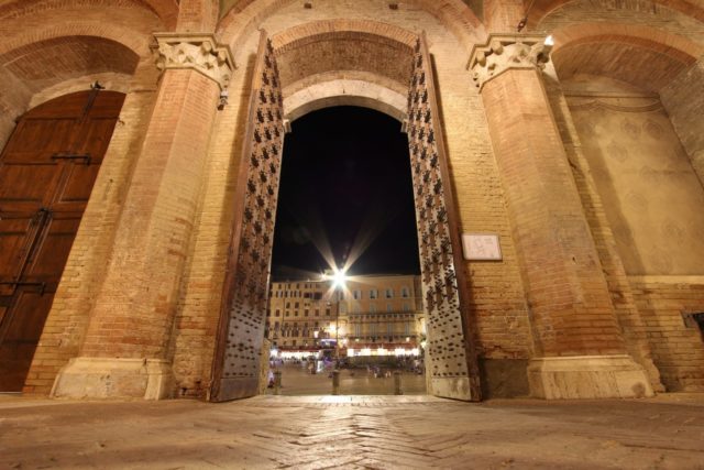 Siena: A passeggio di notte, alla scoperta della “Siena&nbsp;magica”