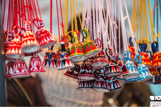 Siena, Le artigiane di Santa Lucia: “Grazie Siena. Avete salvato la&nbsp;tradizione”