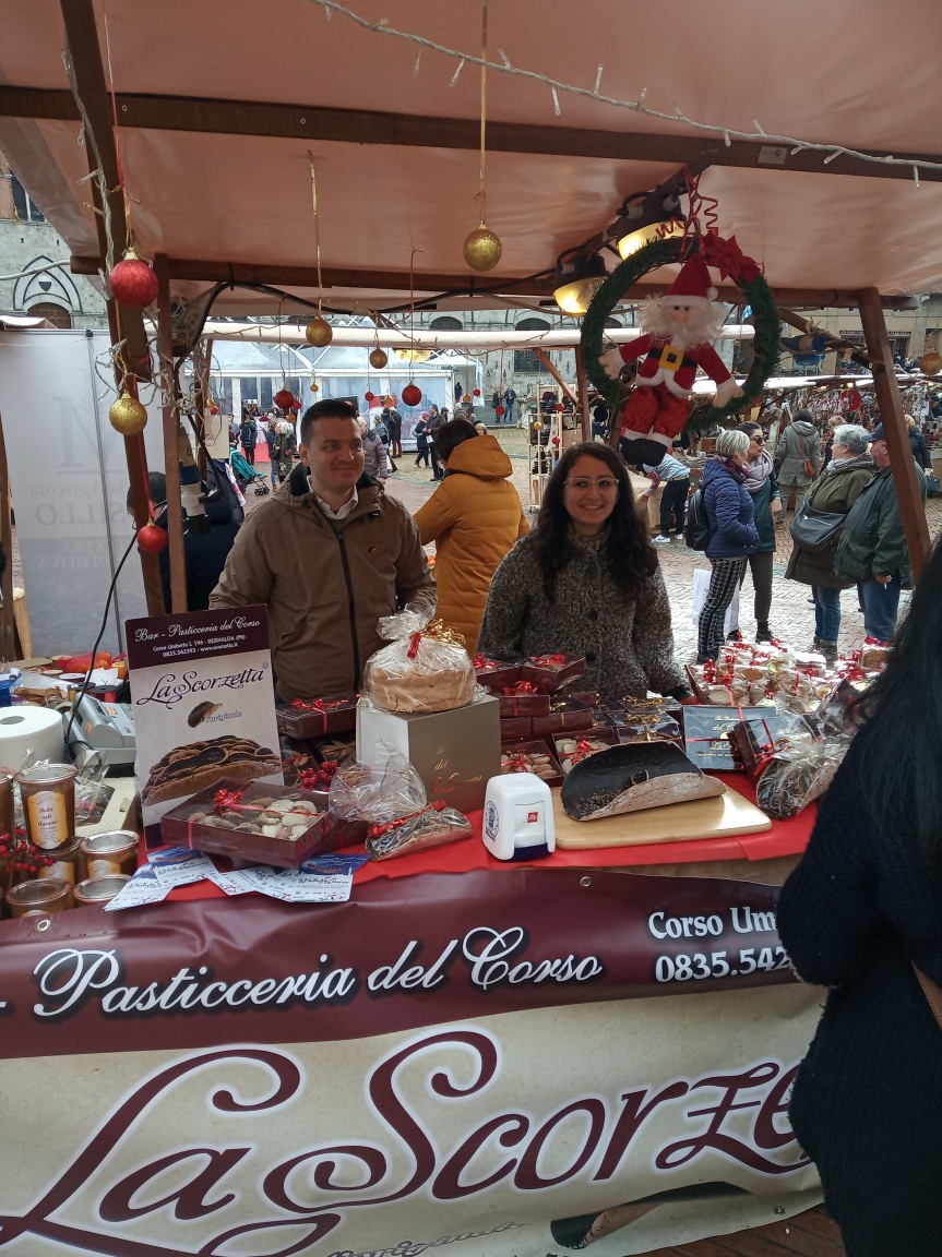 Siena: Nel “Mercato nel campo” anche i prodotti di Bernalda, la città gemellata con Siena