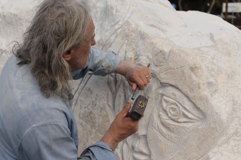 Siena: Lo scultore Massimo Lippi guiderà i visitatori alla scoperta della sua personale “Magazzini del&nbsp;Sole”