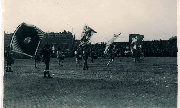 Siena: 08/01/1930 Le Contrade a Roma per il matrimonio di Umberto II di Savoia e Maria José, principessa del&nbsp;Belgio