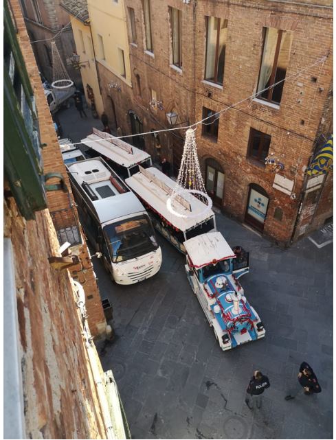 Siena, Natale a Siena: Da oggi 16/11 con il “Paese dei divertimenti”, il “Villaggio di Natale” e il Trenino iniziano gli appuntamenti per le prossime&nbsp;festività