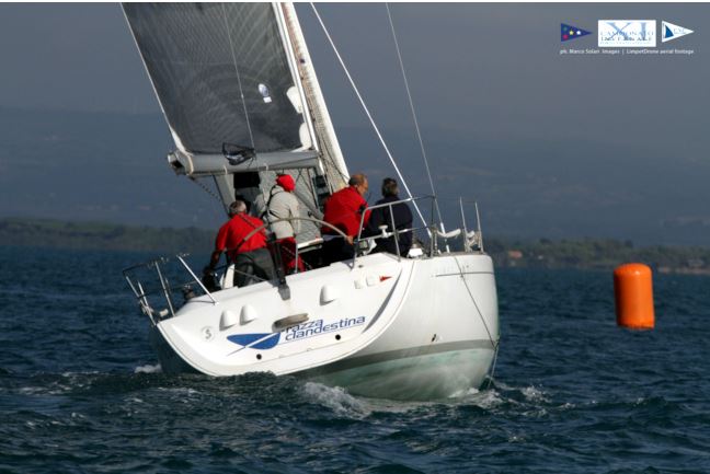 Siena: Razza Clandestina, la barca senese asso piglia&nbsp;tutto