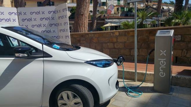 Siena, Colonnine di ricarica auto elettriche: Il dibattito in Consiglio&nbsp;Comunale