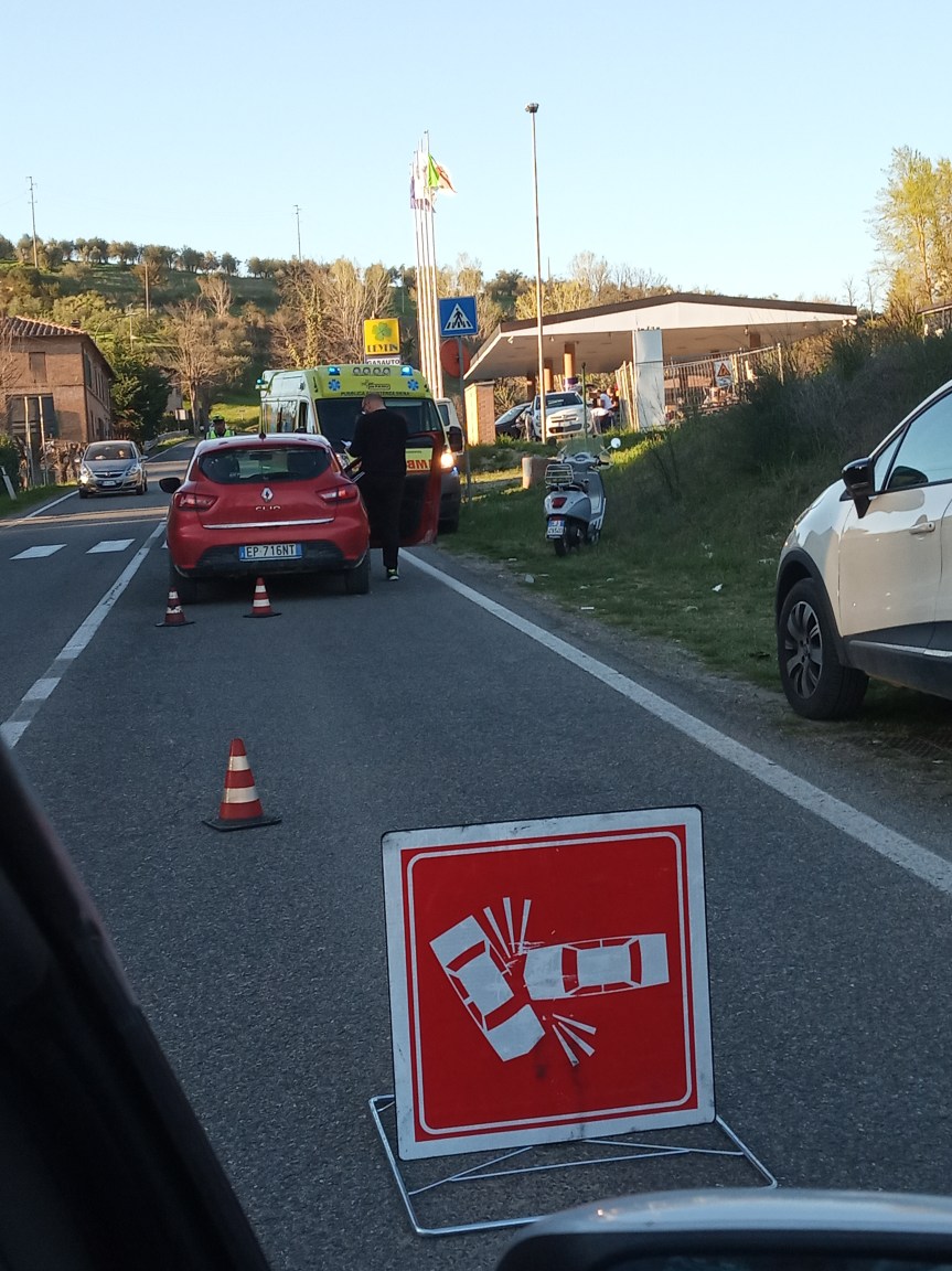Siena: Incidente in Pian delle Fornaci prima del distributore&nbsp;Befyn