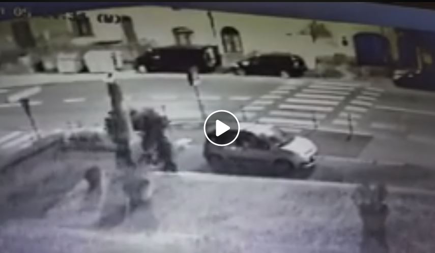 Siena, gravissimo atto di vandalismo: Rubata la corona alla Statua di Santa&nbsp;Petronilla