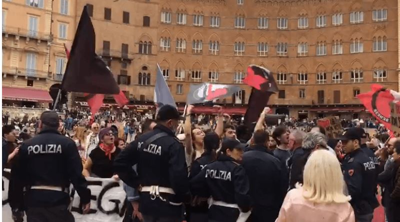 Siena, 25 aprile in Piazza del Campo: botta e risposta tra antifascisti e&nbsp;sindaco