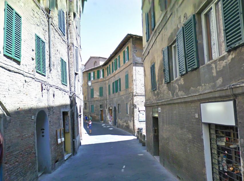 Siena: Stop turismo mordi e fuggi. I commercianti di Via della Sapienza riformano il&nbsp;Comitato