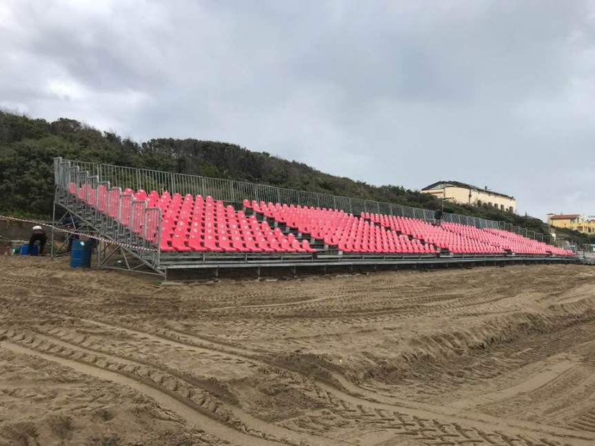 Palio della Costa Etrusca: Oggi 12/04 E’ stata montata la Tribuna  Partenza per il&nbsp;Palio