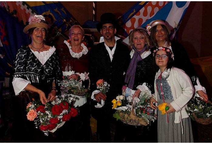 Palio di Siena, La pioggia non ferma la Tartuca: straordinaria festa nel&nbsp;rione