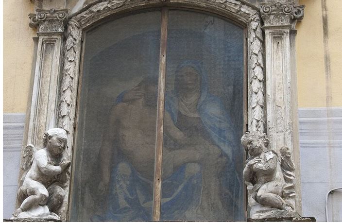 Siena: La Madonna del Corvo e la leggenda dell’arrivo della peste a&nbsp;Siena