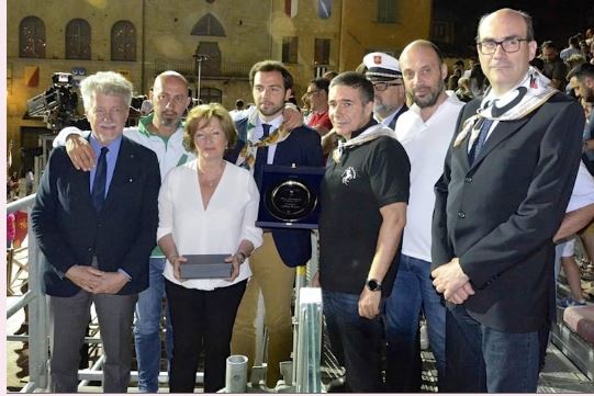 Arezzo, Giostra del Saracino, Brividi biancoverdi. Vittoria nella Prova dedicata a Bonacci. Il deb Bruni: ”E’ per mio&nbsp;padre”