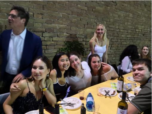 Siena, SienaTv: Gli studenti di Harvard nelle Contrade per il Palio di&nbsp;Agosto