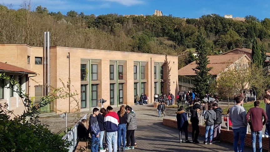 Provincia di Siena: Fabio Geda e Enaiatollah Akbari incontrano online gli studenti del&nbsp;Roncalli