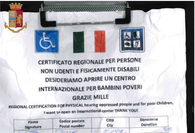 Siena, Coppia di stranieri simula disabilità e chiede soldi per associazione: Denunciata per truffa&nbsp;aggravata