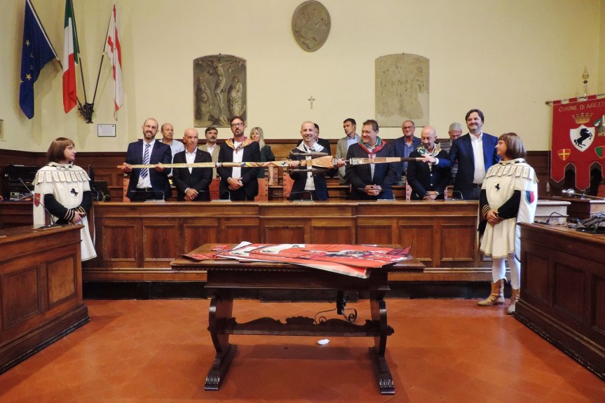 Arezzo, Giostra del Saracino: Oggi 24/08 alle ore 11.00 presentata la 139^ Lancia&nbsp;d’Oro