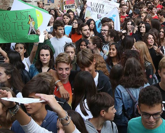 Siena, Fridays for future a Siena: La manifestazione per le vie della&nbsp;città