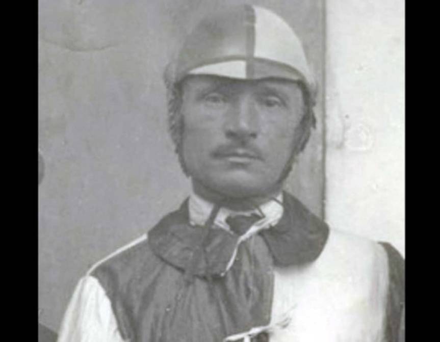 Palio di Siena, Svelato il mistero: La tomba del fantino viterbese “Picino” è al&nbsp;Verano