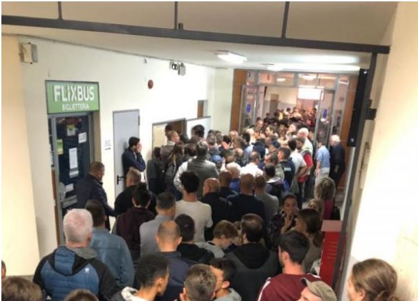 SIENA, ROBUR SIENA: ROBUR, CODE AL SOTTOPASSAGGIO LA LIZZA PER IL BIGLIETTO, DISAGI AI&nbsp;TIFOSI