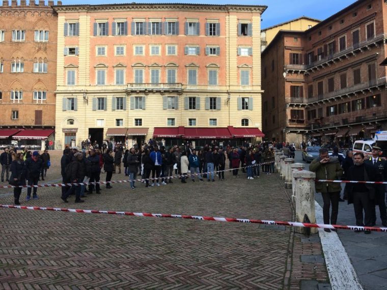 Siena: Oggi 22/11 Giovane donna cade dalla Torre del&nbsp;Mangia