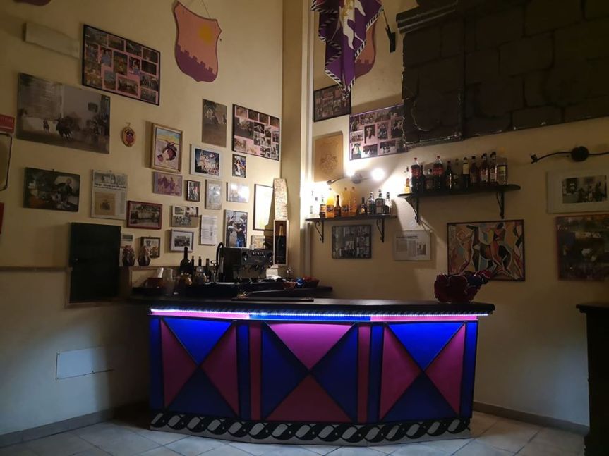 Palio di Castel del Piano, Contrada Borgo: Rinnovato i bar di&nbsp;Contrada