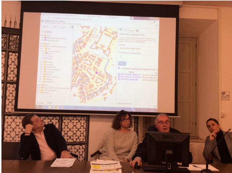 Siena: Presentato, oggi, in conferenza stampa, il nuovo applicativo per la programmazione e gestione dei servizi educativi e&nbsp;scolastici