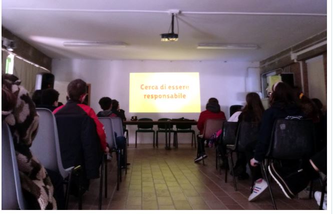 Siena: Safer Internet Day, gli studenti della ”Sabin” incontrano la Polizia&nbsp;Postale
