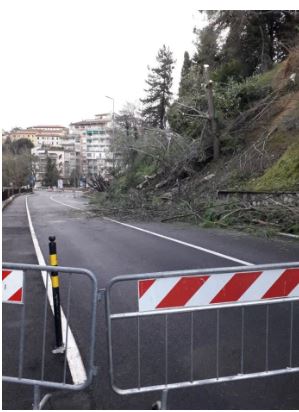 Siena: Chiusa alla viabilità via C.&nbsp;Battisti