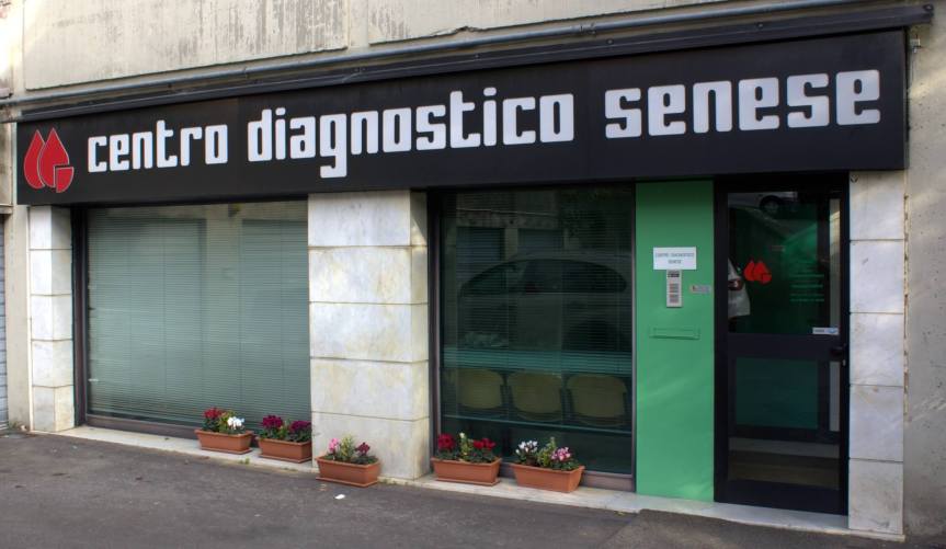 Siena: Il Centro Diagnostico Senese dona cappa a flusso laminare&nbsp;all’Università