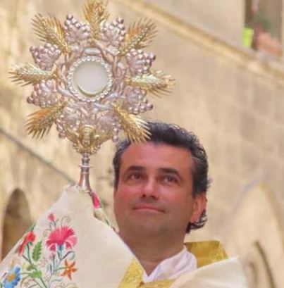 Provincia di Siena: Una Pasqua benedetta su quattro&nbsp;ruote