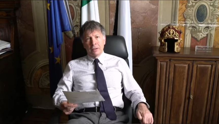 Siena: Il Sindaco Luigi De Mossi ringrazia tutti i volontari che quotidianamente aiutano chi ha&nbsp;bisogno