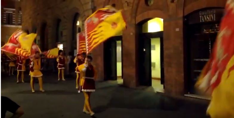 Palio di Siena: Contrada del Montone – Sfilata dopo la vittoria del Palio di&nbsp;Siena