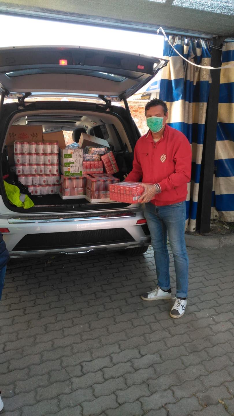 Palio di Asti, Comitato Palio Rione San Secondo: Oggi 24/04 Consegnati due quintali di alimenti alla “Colletta Alimentare”