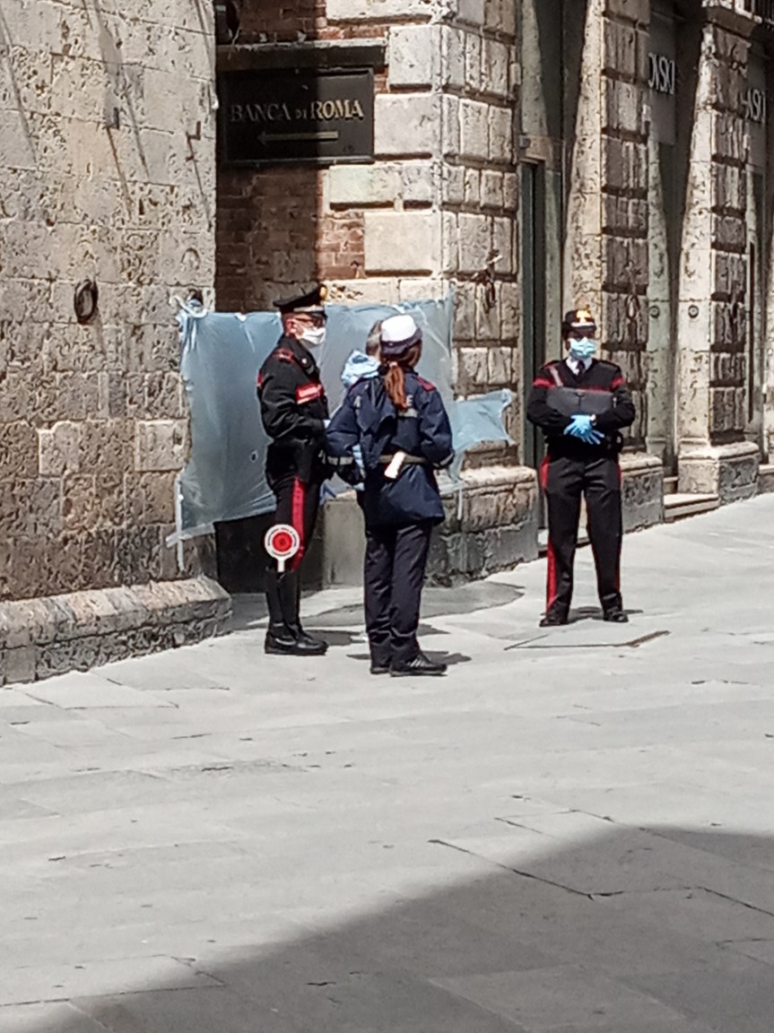Siena: Donna trovata morta in Vicolo della Torre: Non si esclude nessuna&nbsp;ipotesi