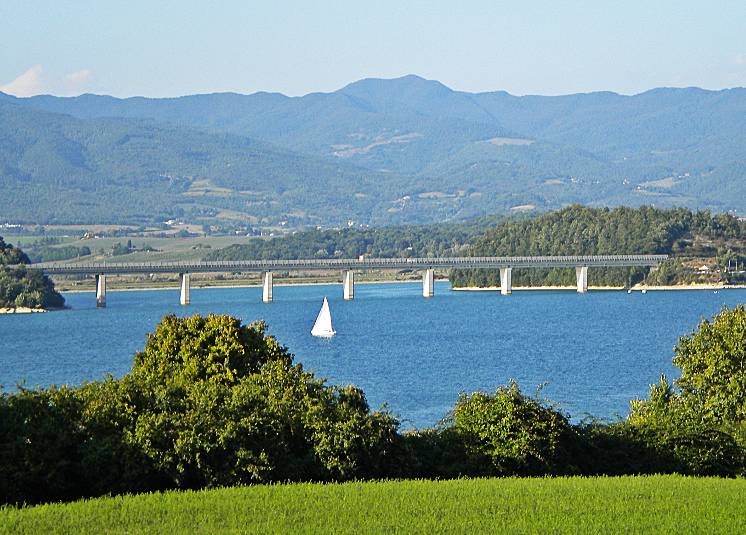 Siena: Stage internazionale di canottaggio al lago di&nbsp;Chiusi