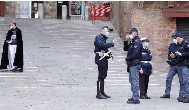 Siena, movida e aperitivi: Sale la tensione in&nbsp;Piazza