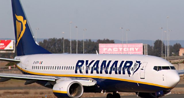 Siena, Sentenza del giudice di pace: volo in ritardo, coppia senese riceve rimborso di 500 euro da Ryan Air