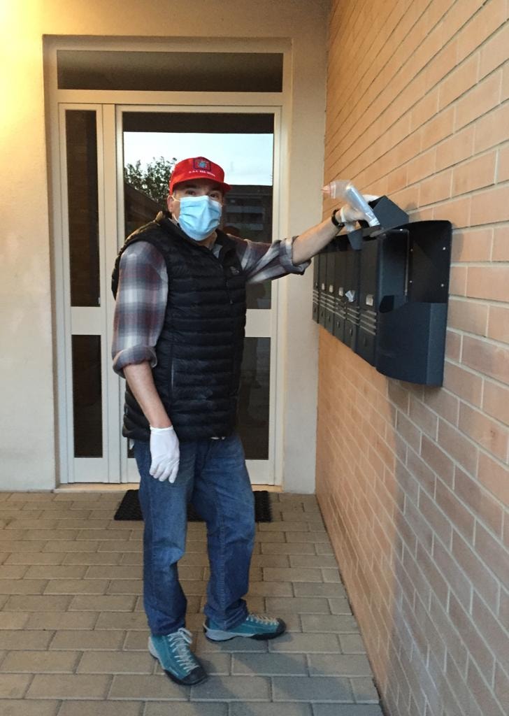 Siena: La sezione di Siena del Club Alpino Italiano ha consegnato le&nbsp;mascherine