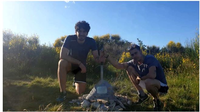 Toscana, Scoperti gli autori della misteriosa spada nella roccia in provincia di Arezzo: Ecco chi&nbsp;sono
