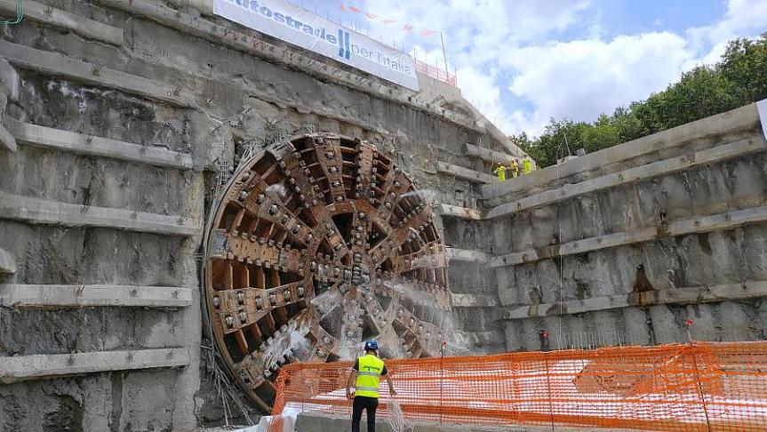 Toscana: Nuova galleria in A1, abbattuto l’ultimo&nbsp;diaframma