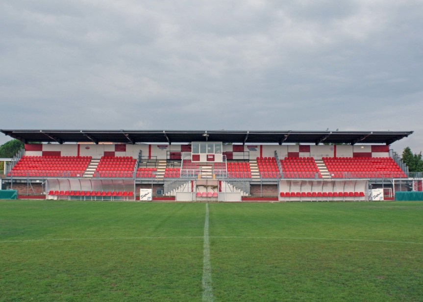 Provincia di Siena: Colle di Val d’Elsa, anche il Gino Manni nel libro “Stadi d’Italia”