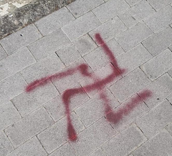 Toscana: Svastiche su muri e&nbsp;marciapiede