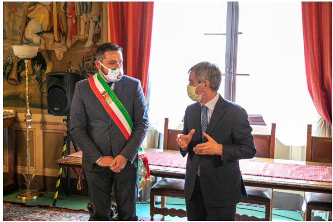 Provincia di Siena: Sentito ringraziamento del sindaco di Chiusi Bettollini al Prefetto Armando Gradone per il senso dello Stato e del lavoro dimostrato ogni&nbsp;giorno